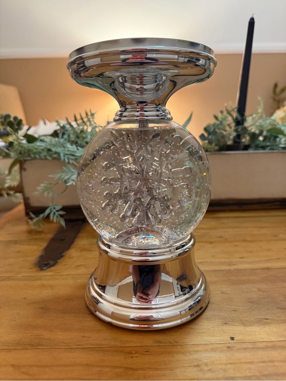 Bath & Body Works Snowflake Water Globe Candle Holder